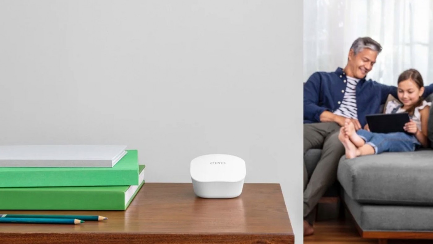 eero device on table